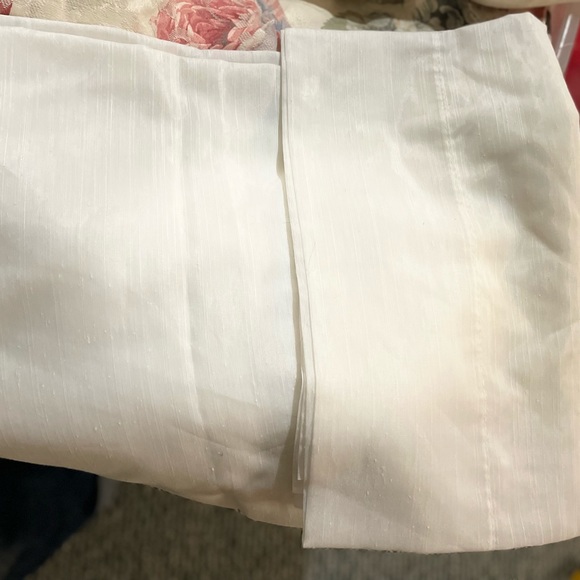 70inch Antique White linen Curtians - Picture 4 of 6